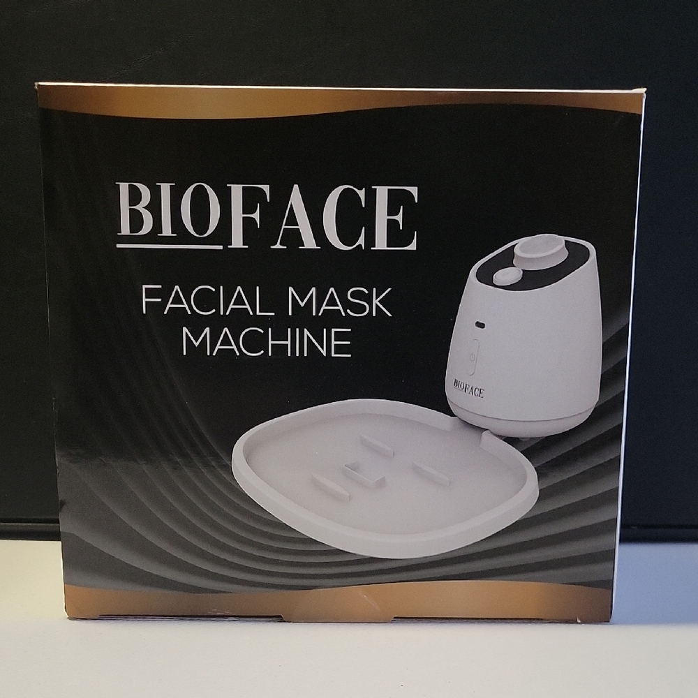 White Facial Mask Machine